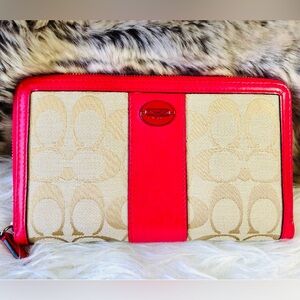 Coach Signature Zip Around Continental Wallet